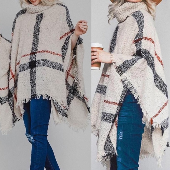 💥💥CLEARANCE MARKDOWN-LAST ONE ☝️ PLAID FRAYED HEM PONCHO-IVORY - Picture 4 of 5